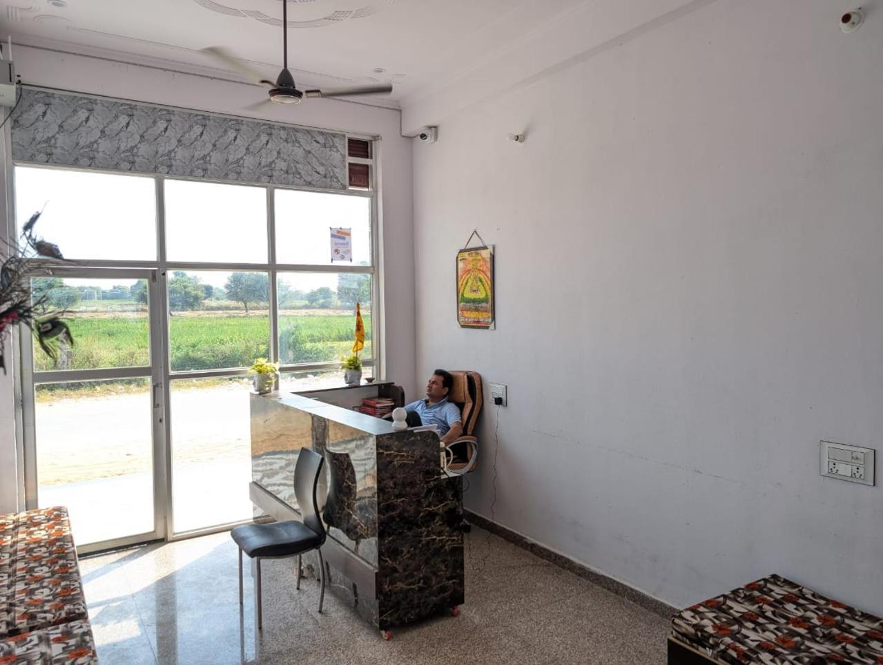 Hotel Raghunath Palace Khātu Eksteriør billede