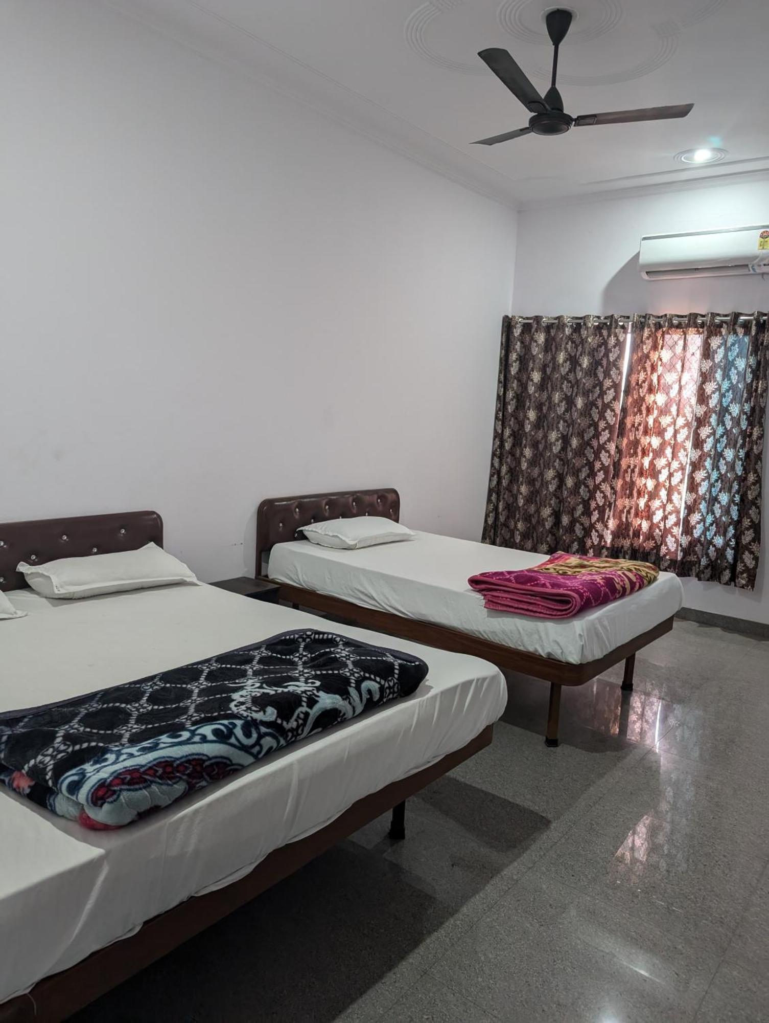 Hotel Raghunath Palace Khātu Eksteriør billede